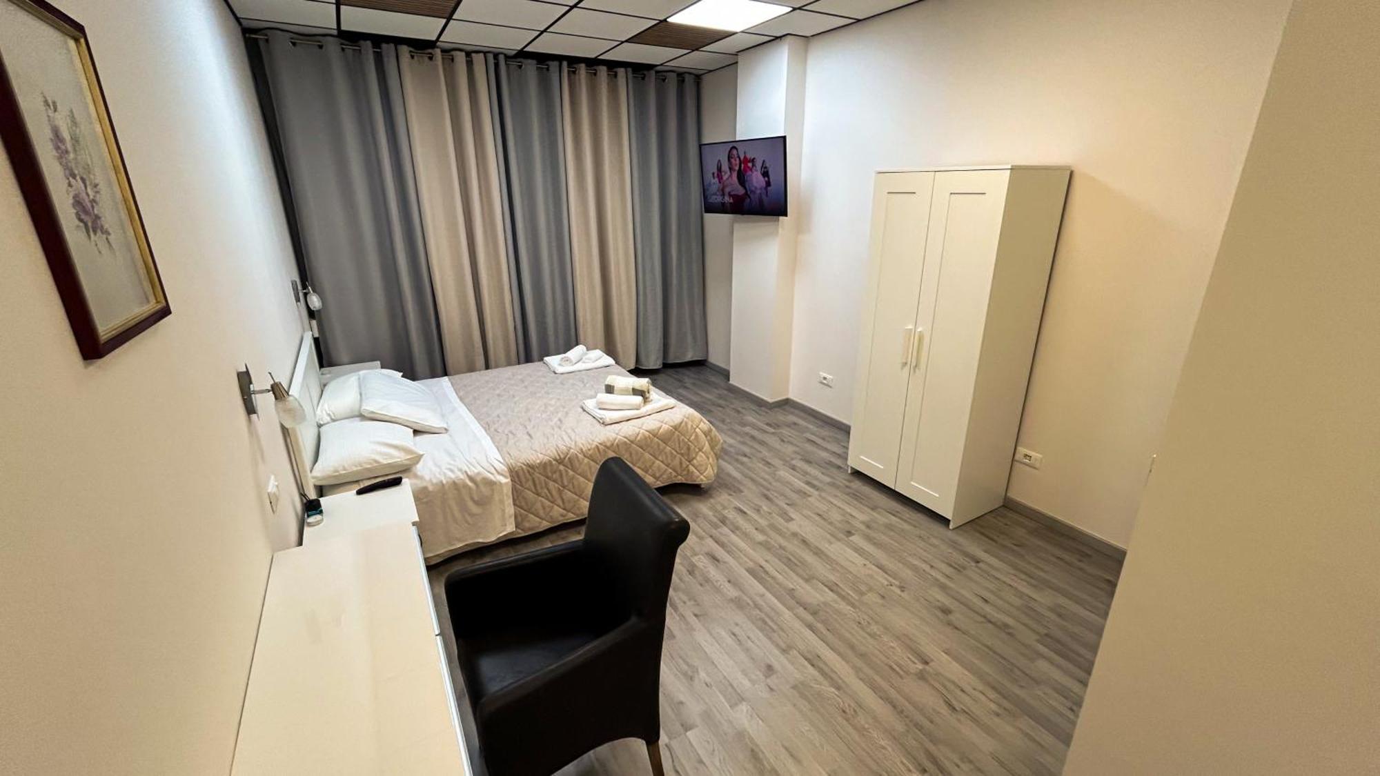 Loft Office 17 Hotel Castel Maggiore Exterior photo